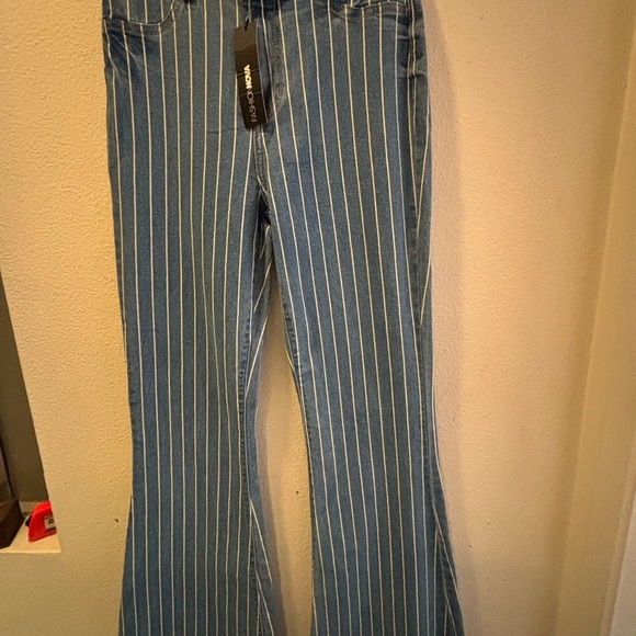 NWT Fashion Nova stripped blue bell bottom stretch jeans - Picture 7 of 7